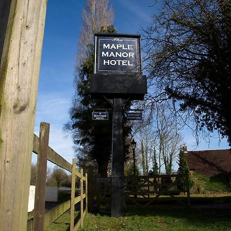 The Maple Manor Hotel Crawley  Extérieur photo